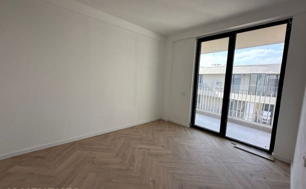 Ufficio in affitto, Golden Tower