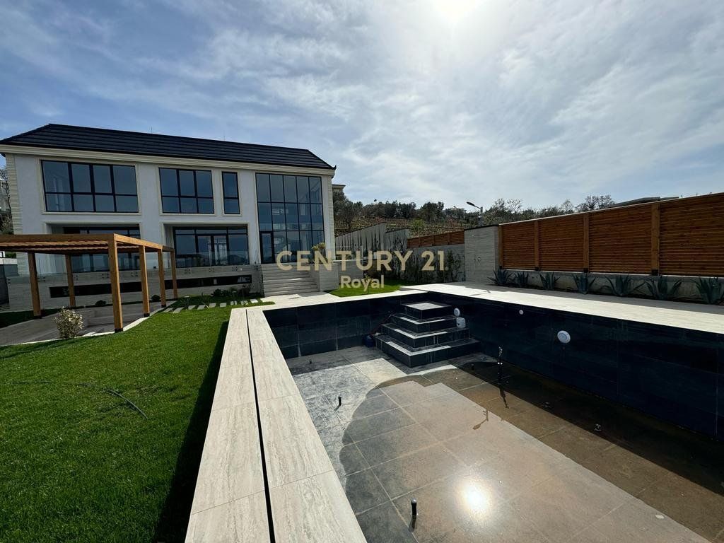 Affittasi villa moderna vicino a Rolling Hills,
