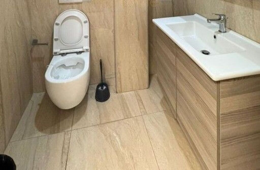 Qira, Ambient për Zyra , Shallvaret