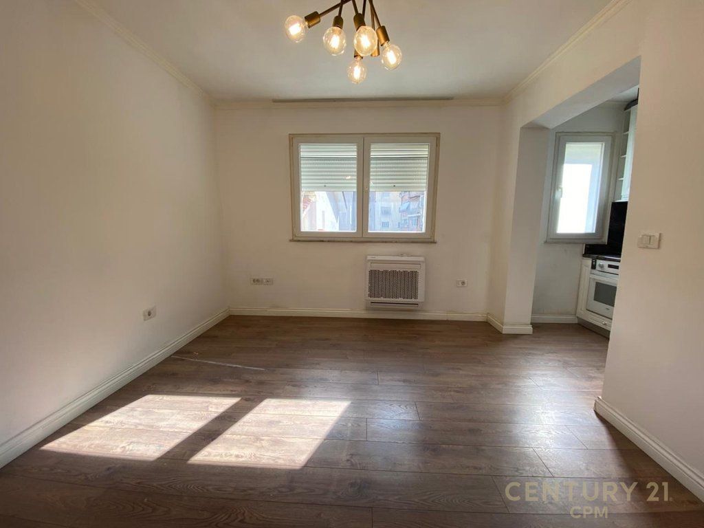 Locale commerciale in affitto in Via Mine Peza