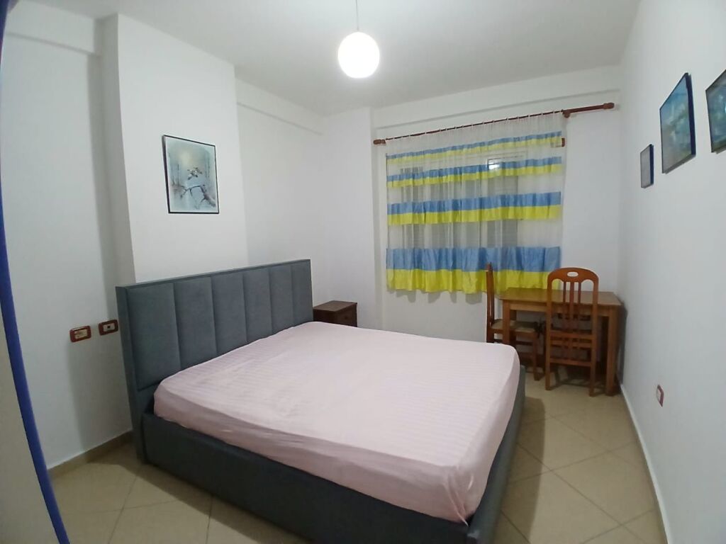 Jepet Me Qera Apartament 1+1+1 Ballkon