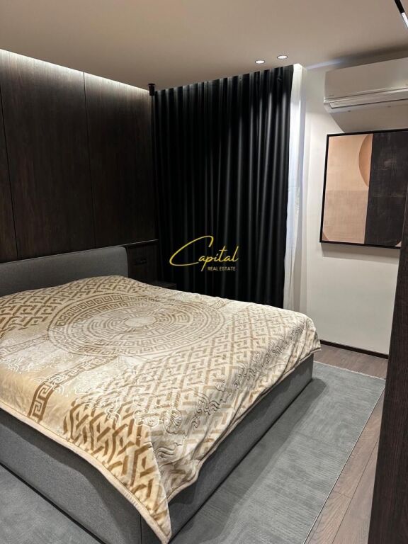 APARTAMENT ME QIRA 1+1 ISH EKSPOZITA 1000 EURO