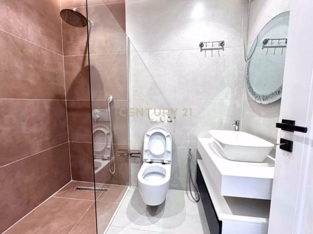 Apartament 3+1+2 Për Shitje në Ish-URT, Durrës - 180,000€ !