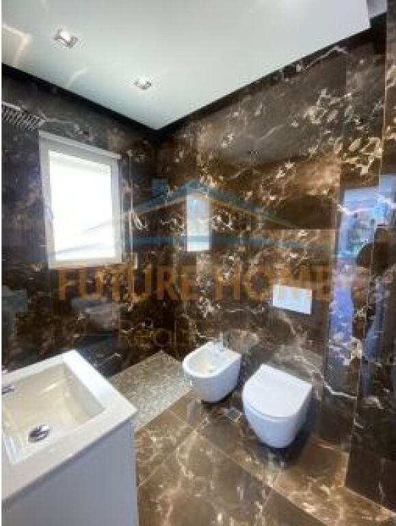 Shitet, Apartament 2+1+2, Kopshti Botanik