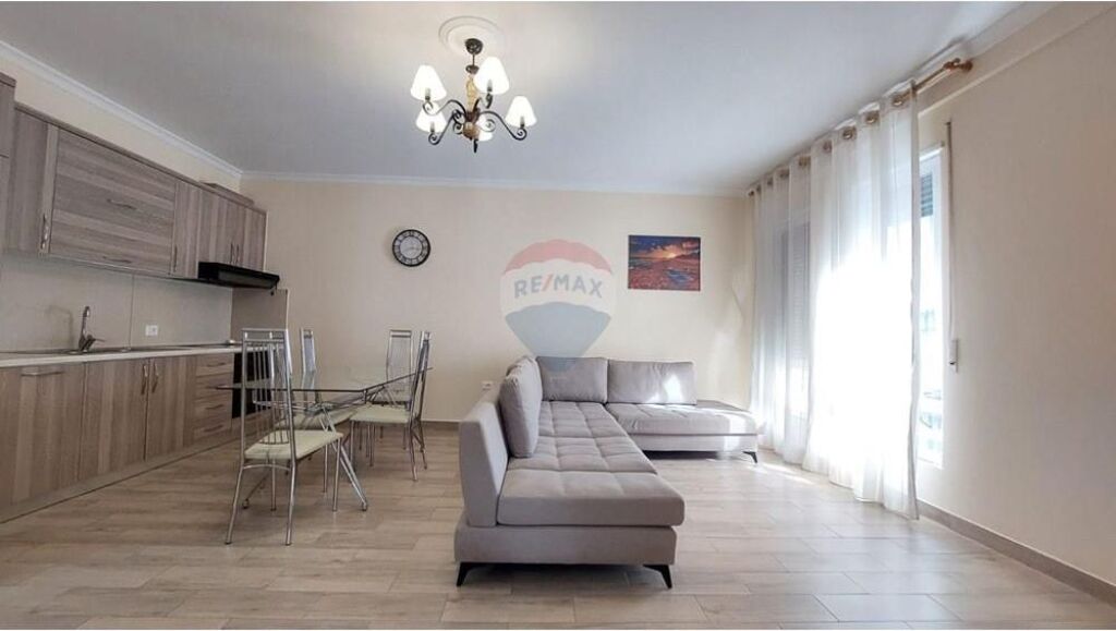 Apartament - Për Qira - QSUT, Tiranë