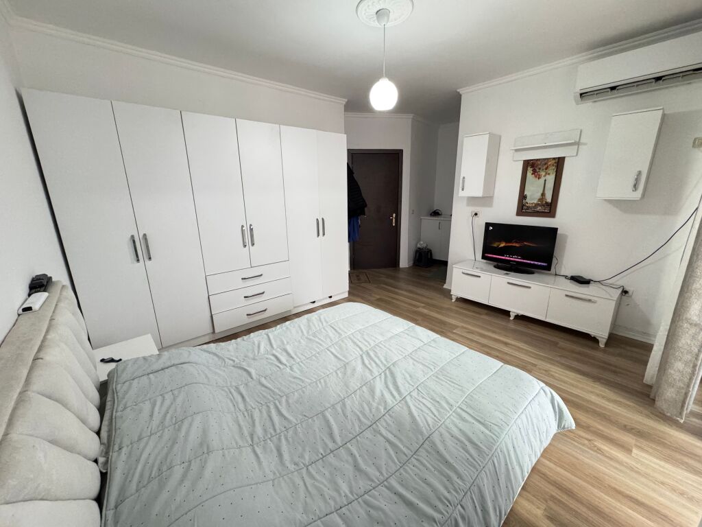 MONOLOCALE IN AFFITTO A ASTIR !!