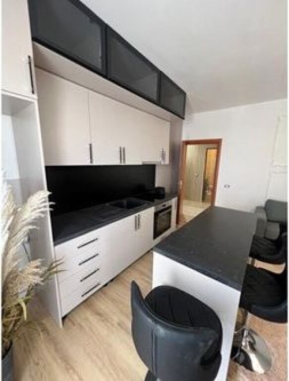Apartament 2+1 me qira ne Durres!