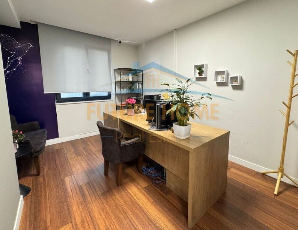 Qira, Ambient për Zyra , Shallvaret