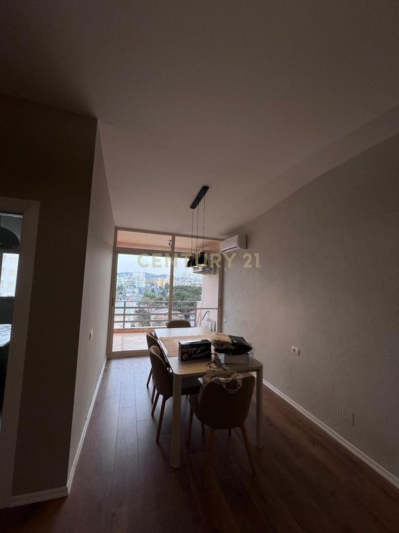 Appartamento 1+1 In Affitto sulla Spiaggia, Durrës