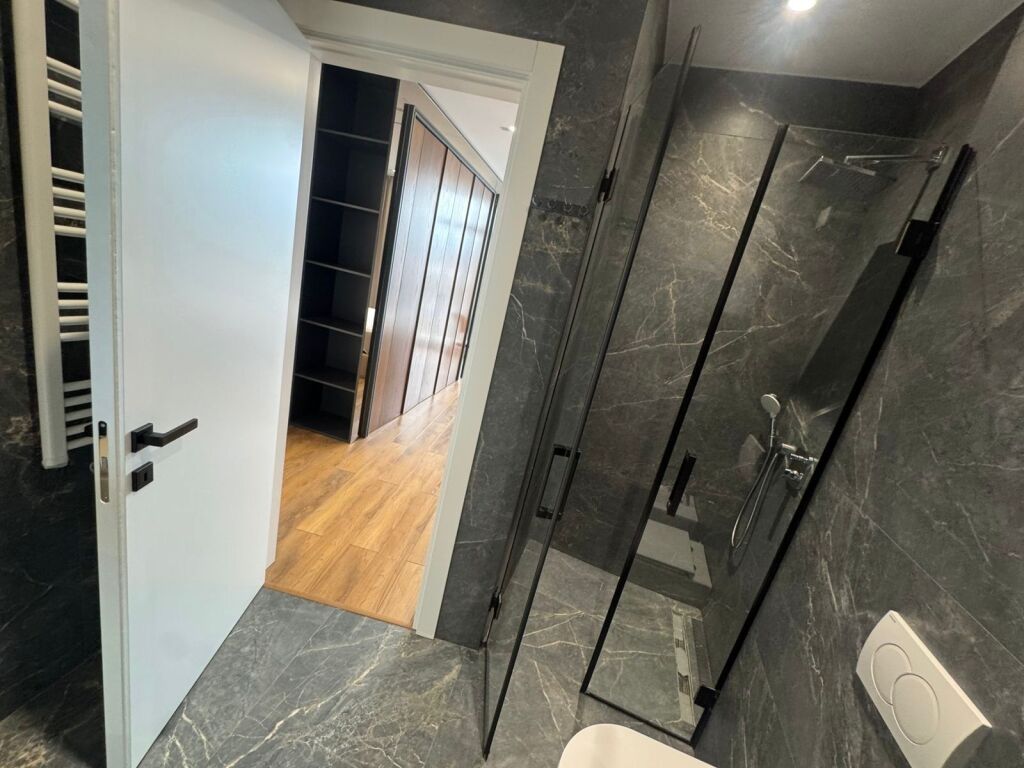 Lake View me Qera 2+1+1+🅿️