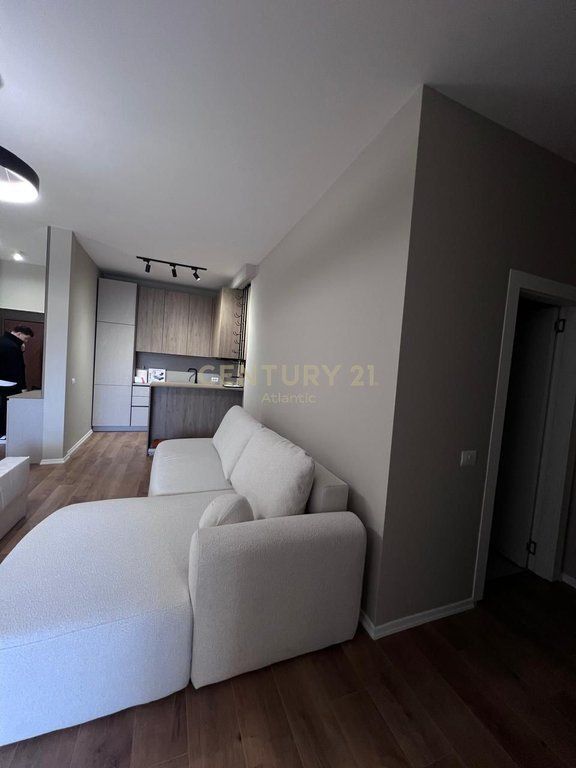 Appartamento 1+1 In Affitto sulla Spiaggia, Durrës