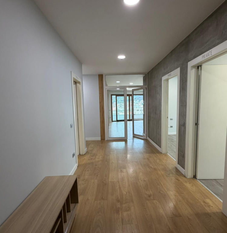 🏢 Jepet me qira – Ambient Zyre, Delijorgji