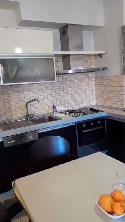 Qera | Apartament 2 + 1 | Zogu i ZI Kolegji Universitar Logos | 700 €/muaj