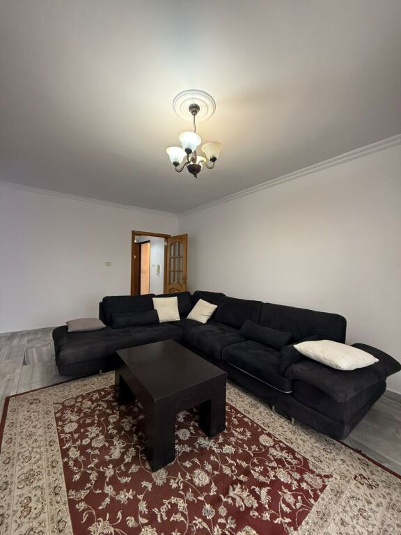 🏡 Affittasi: Appartamento 2+1 Dritan Hoxha