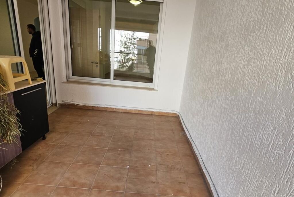 Tek Kopshti Botanik, ​Shitet Apartament 2+1 Me Hapësirë Të Bollshme!
