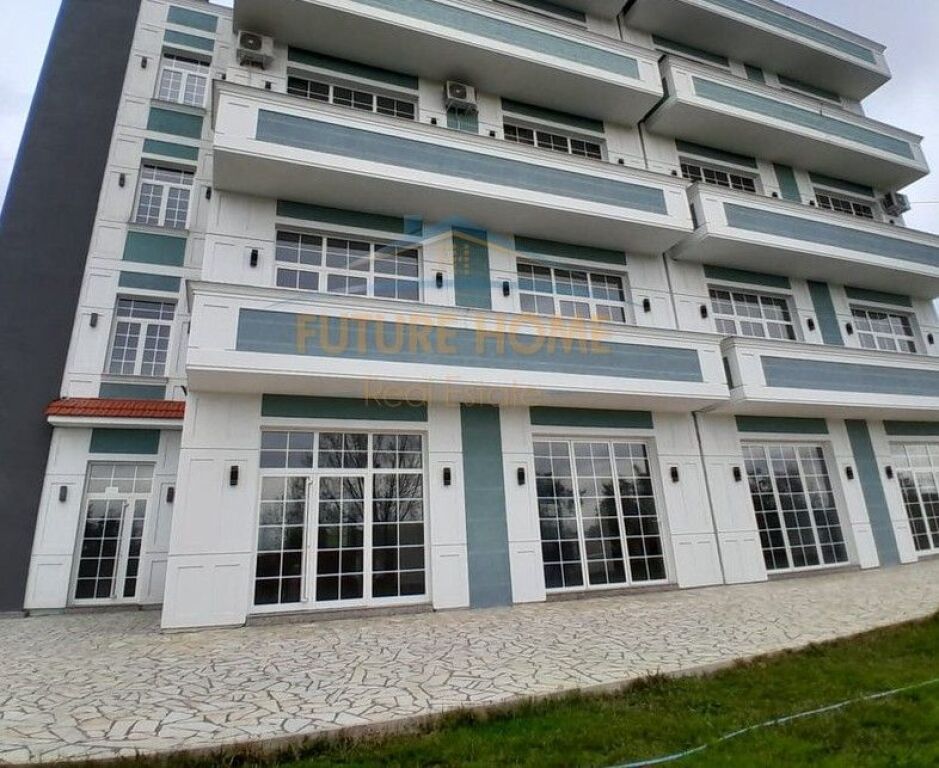 In affitto, Locale Commerciale, Paskuqan.