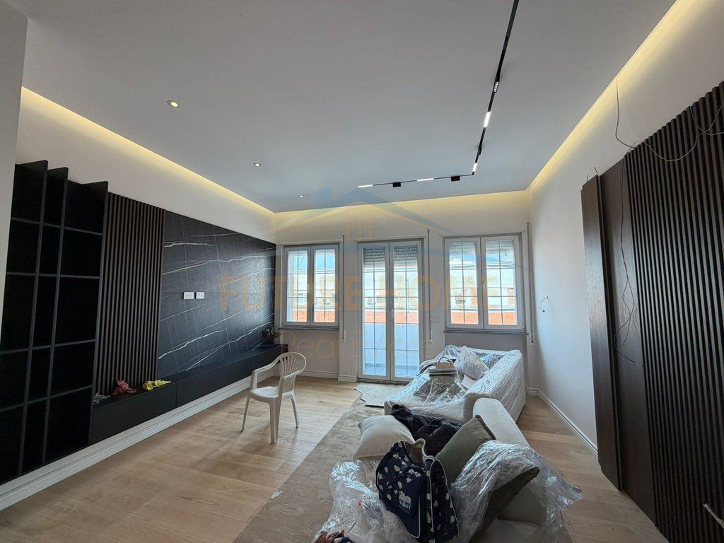 In vendita, Appartamento 2+1+2, Centro, Durazzo