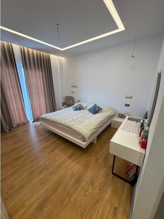 2-Storey Villa for Sale in Farkë, near the Lake – Elite Area