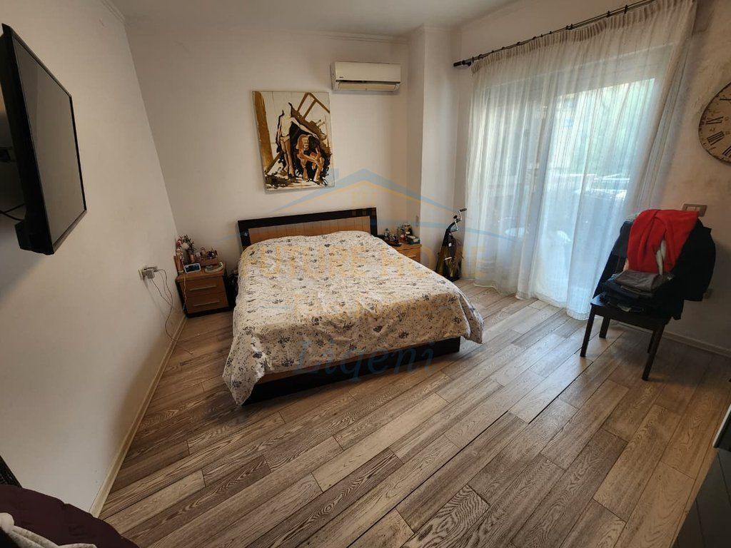 Shitet, Apartament 3+1+Post Parkimi, Liqeni i Thatë, Tiranë.