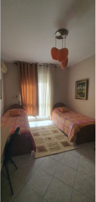Apartament 2+1+2 Me Qira në Brryl, Tiranë