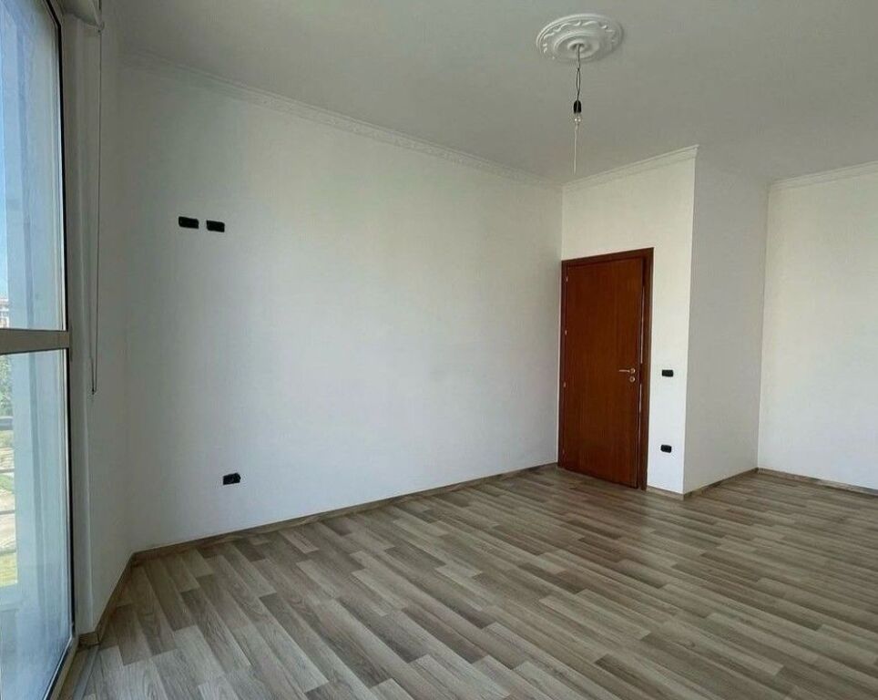 PREZZO RIBASSATO!! Appartamento 3+1+2 in vendita, Comune di Parigi!!!