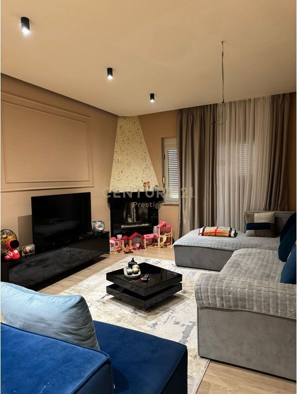 DUPLEX FOR SALE - MUHAMET GJOLLESHA STREET, AT THE 21 DECEMBER CROSSROAD, BEHIND SABAUDIN GABRANI SCHOOL!