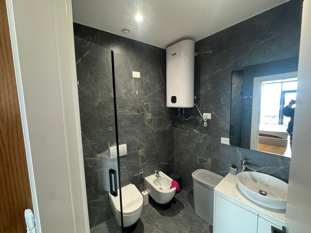 Lake View me Qera 2+1+1+🅿️