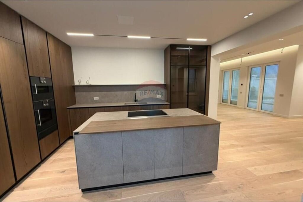 Villa - For Sale - Rolling Hills 2, Tirana(ID: 530581001-83)