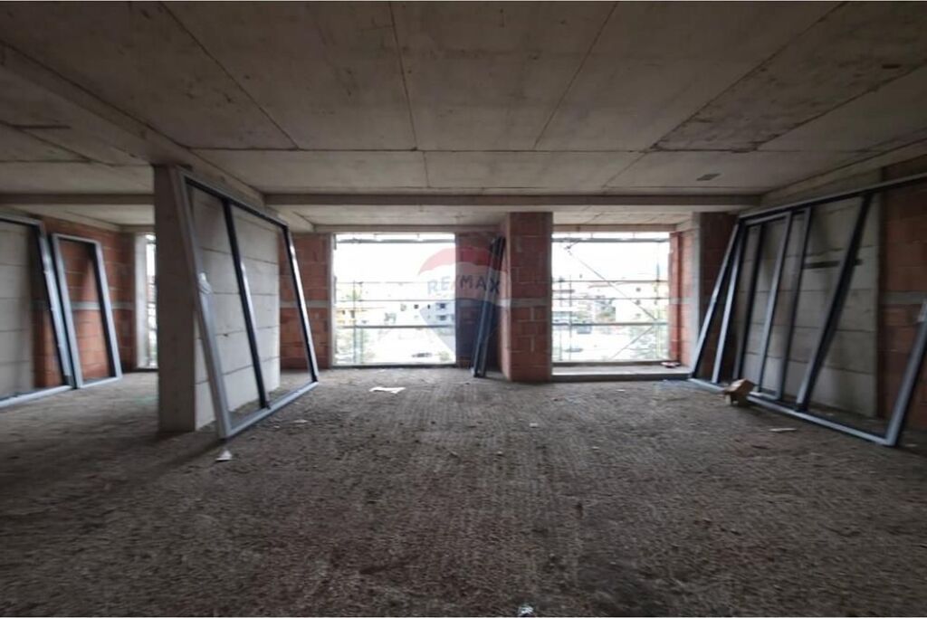 PER SHITJE APARTAMENT 2+1 ME DEPO  DHE PARKIM NE ALI DEM