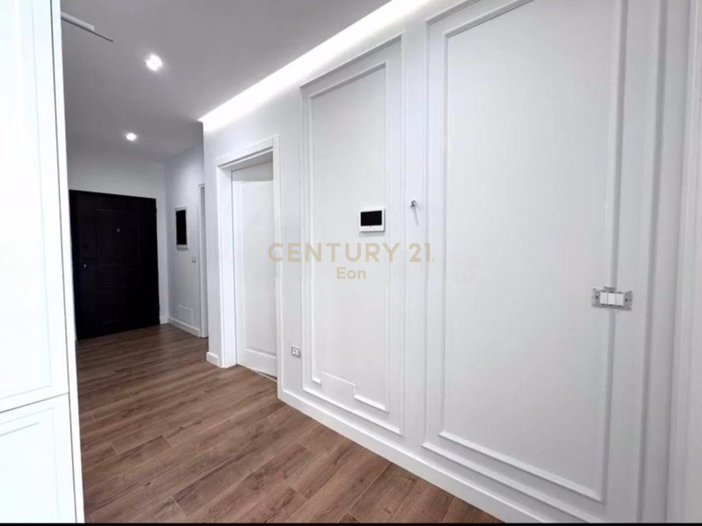 Apartament 3+1+2 Për Shitje në Ish-URT, Durrës - 180,000€ !