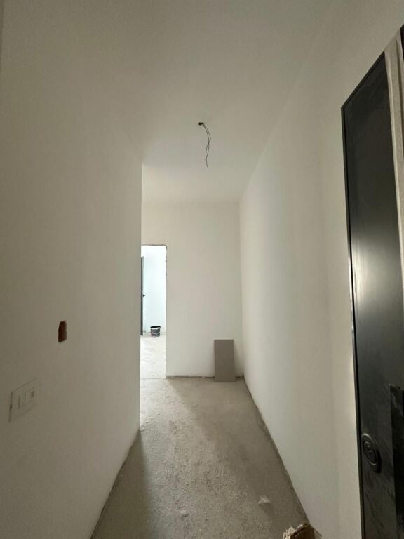 🏡 Shitet Apartament 1+1 – Corner Residence, Rruga e Kavajes