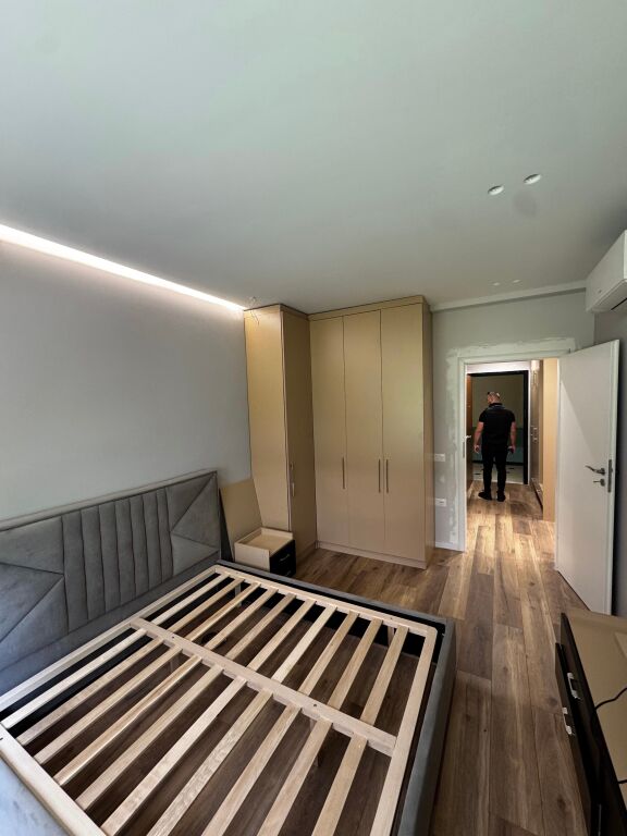 1+1 me qera te Kompleksi FZ