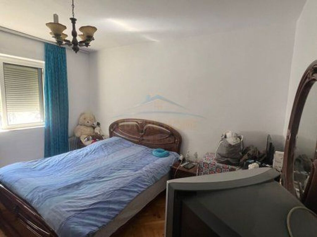 In vendita, Appartamento 3+1, Via Karl Gega, Tirana
