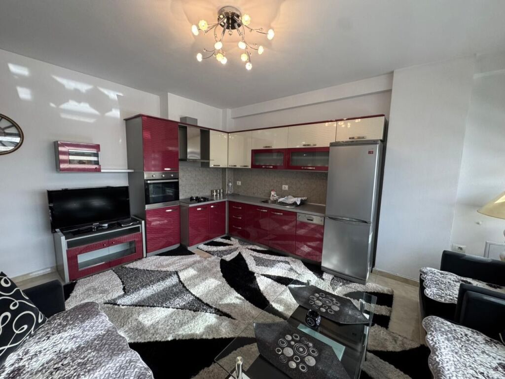 Apartament 2+1 me qera prane Zojes se Keshillit te Mire