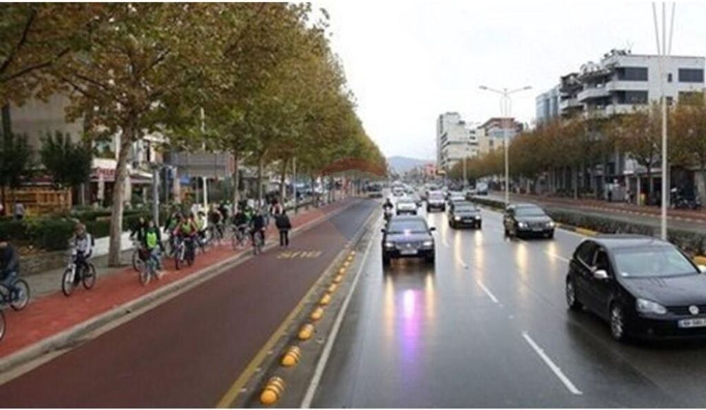 Shop for sale, Dritan Hoxha Street