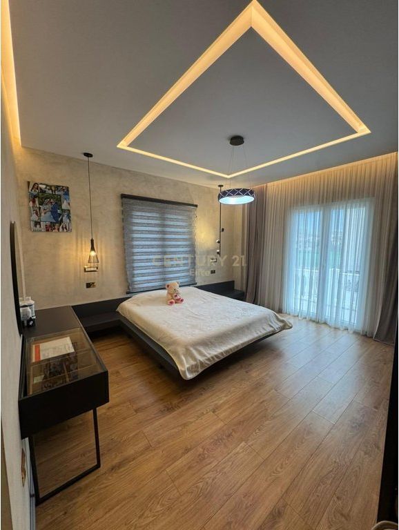 2-Storey Villa for Sale in Farkë, near the Lake – Elite Area