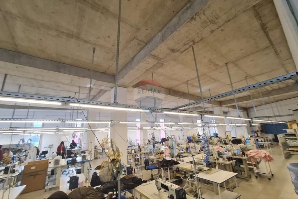 Magazzino/Capannone-In Affitto-Vaqarr,Tirane