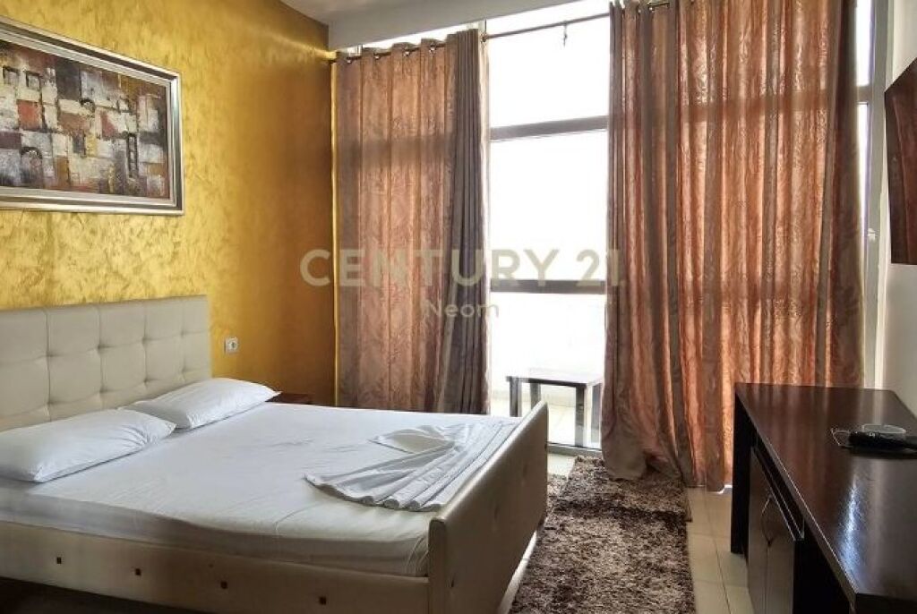 Business building for rent – large and flexible space