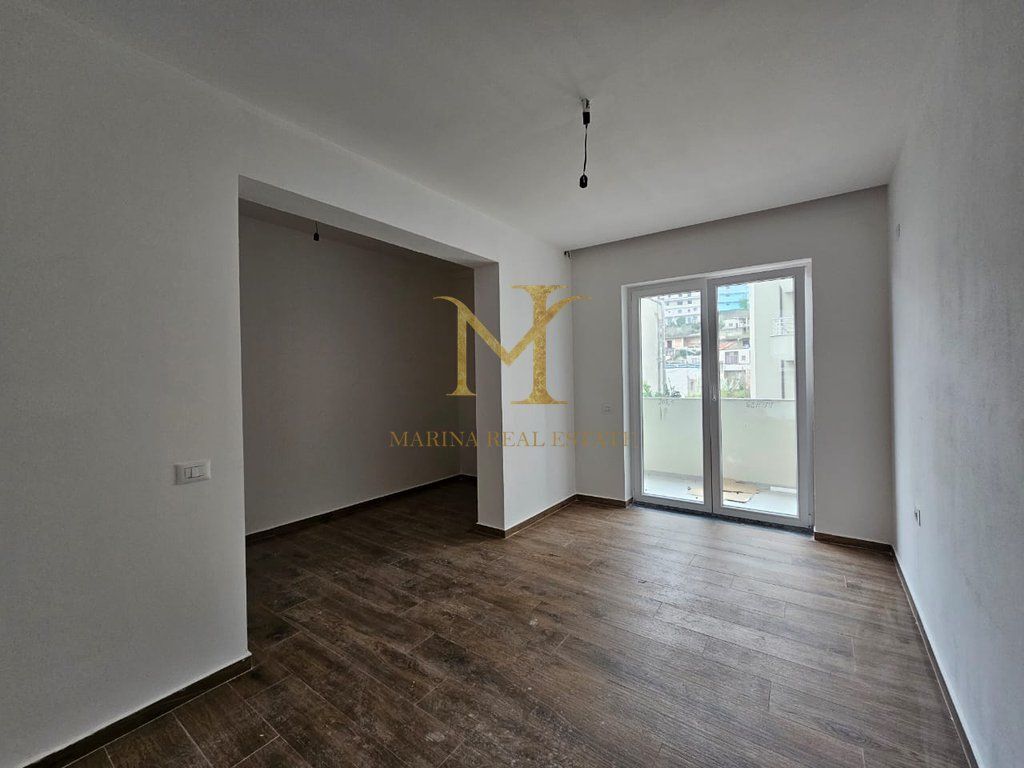SHITET APARTAMENT 1+1+ OBORR TE SPITALI RAJONAL DURRES!
