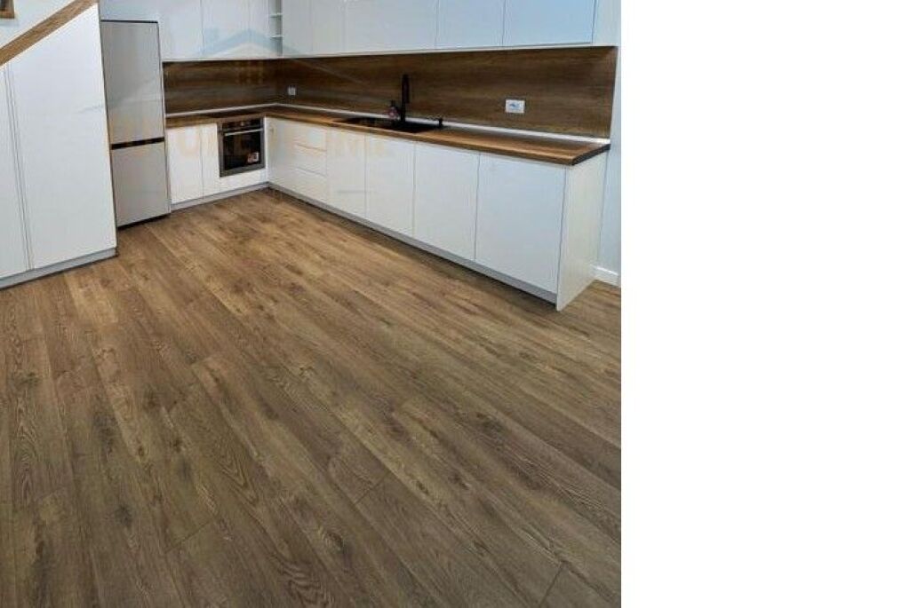 Qera, Vilë, Fresk, Tiranë