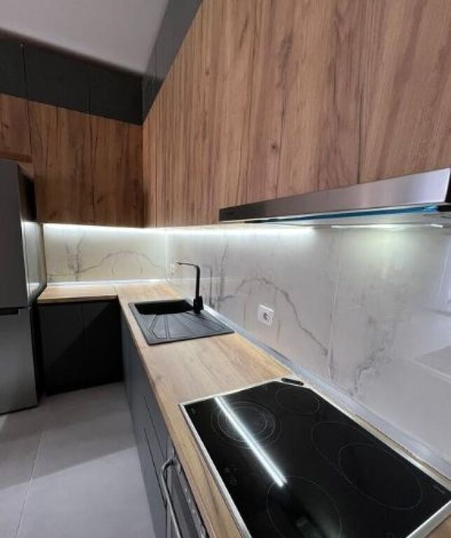 Apartament 1+1 me qera– i mobiluar dhe gati për banim