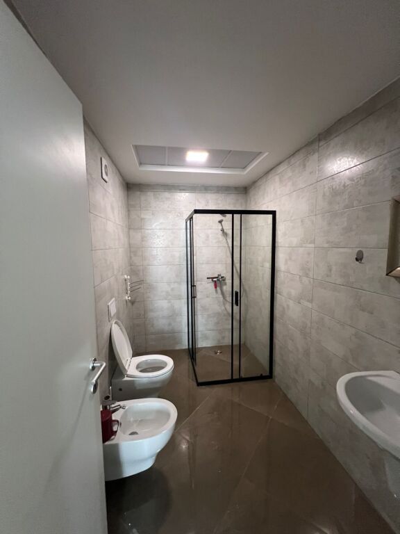 Apartament 2+1+2 me qira