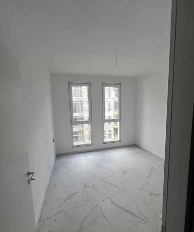 APARTAMENT 1+1 PER SHITJE , UNIVERS CITY!