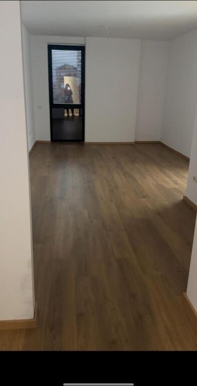 🔑 1+1 space for rent – Ideal for offices or clinic near Skënderbej Square