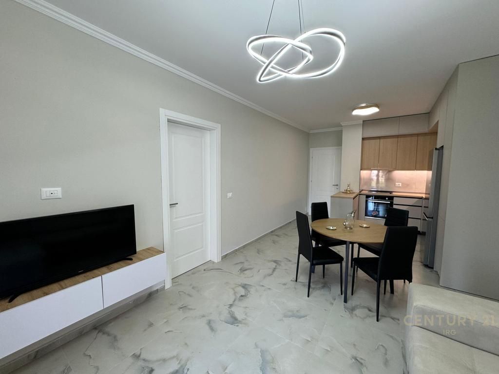 Jepet me Qira Apartament 2+1+Post Parkimi tek Kodra e Diellit