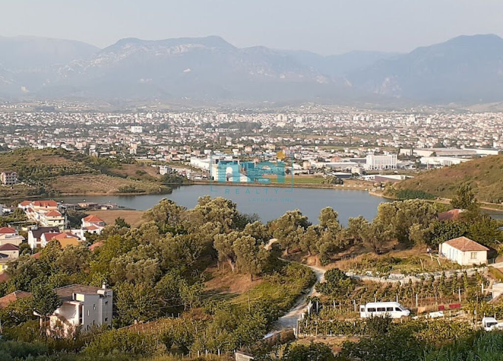 SHESIM TOKE ME SIPERFAQE 1925 M2 TE LIQENI I KASHARIT