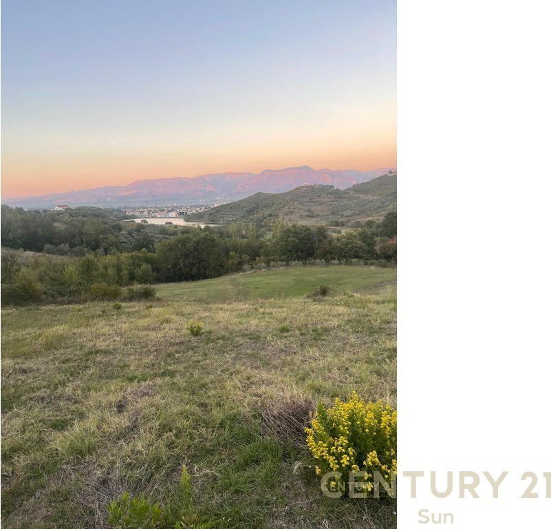 SHESIM TOKE ME SIPERFAQE 1925 M2 TE LIQENI I KASHARIT