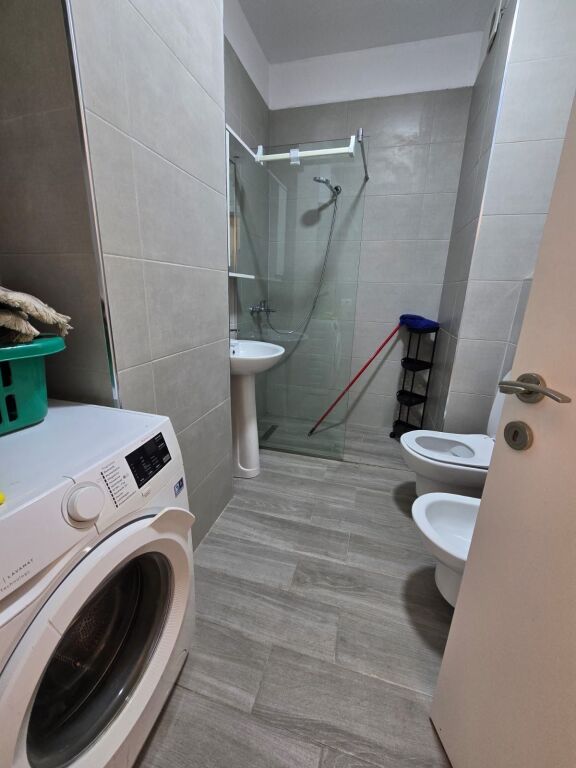 Jepet me qira 2+1+2 Fusha e Aviacionit 700€