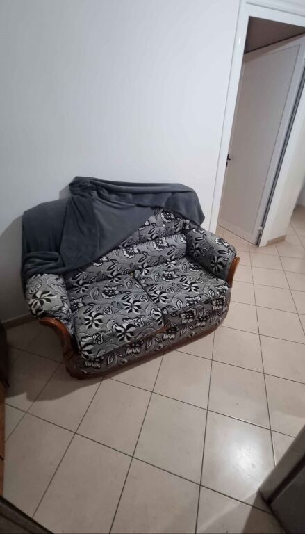 Jepet me qera apart 1+1 ne Xhamllik