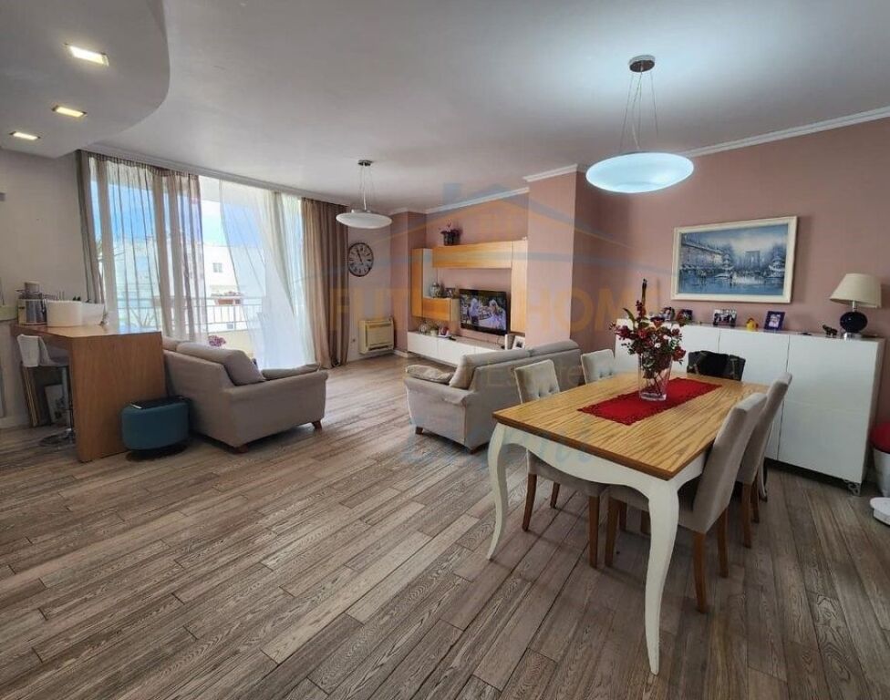 For sale, Apartment 3+1+Parking Space, Dry Lake, Tirana.